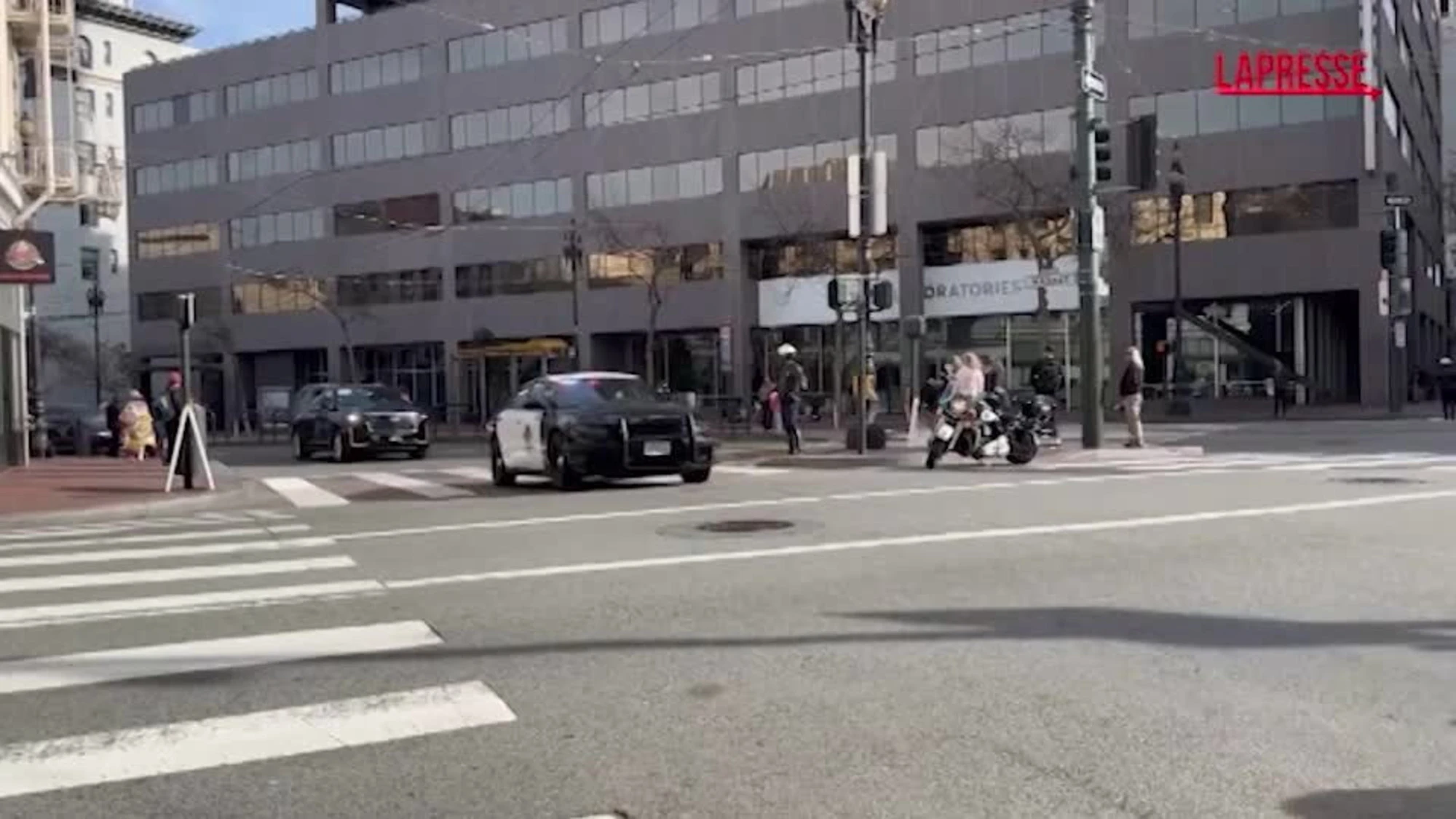 Bob Weir, in migliaia alla cerimonia funebre del chitarrista dei Grateful Dead