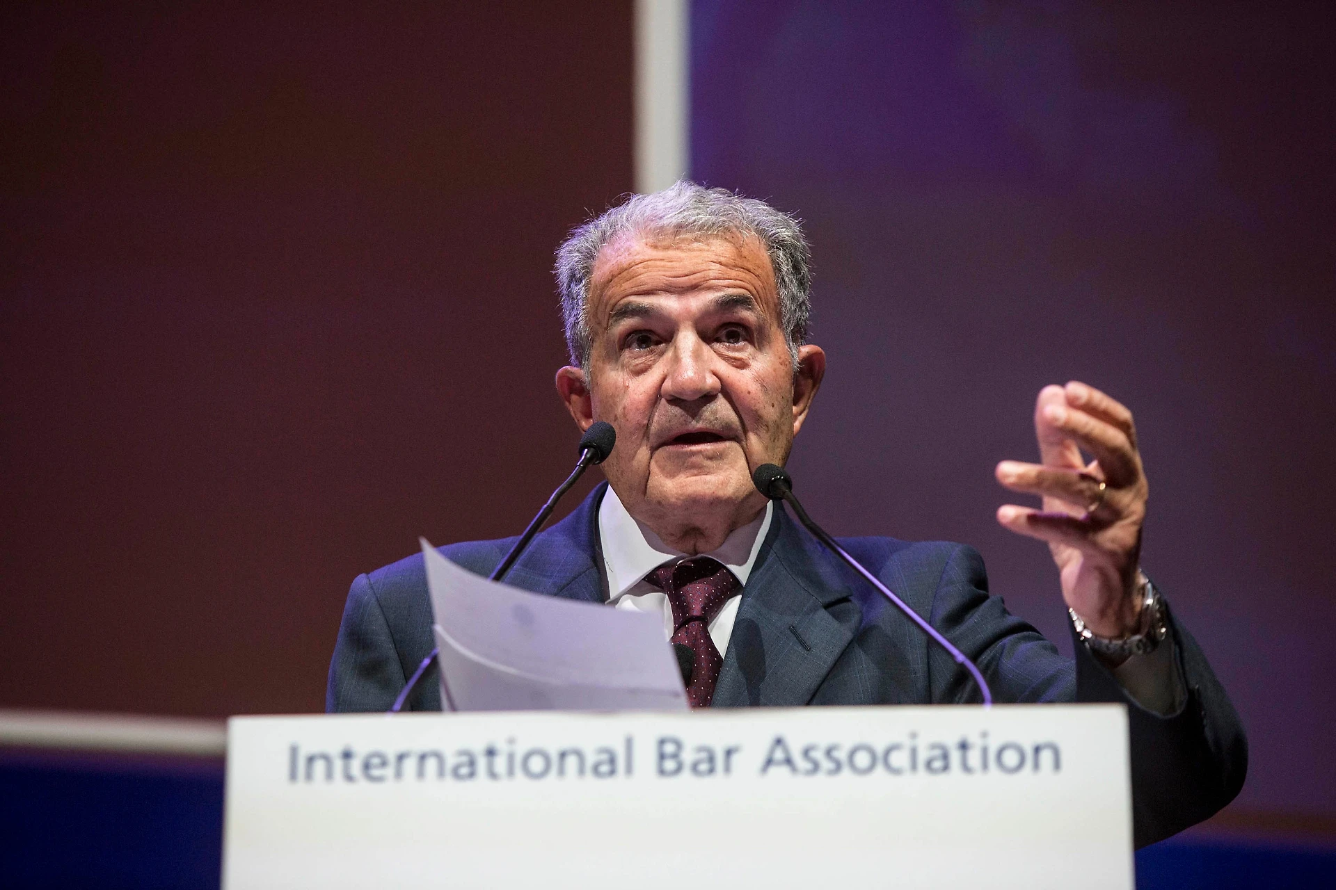 Romano Prodi, la ricetta kamikaze per vincere le elezioni: "Moderati, gruppi etnici ed etici"
