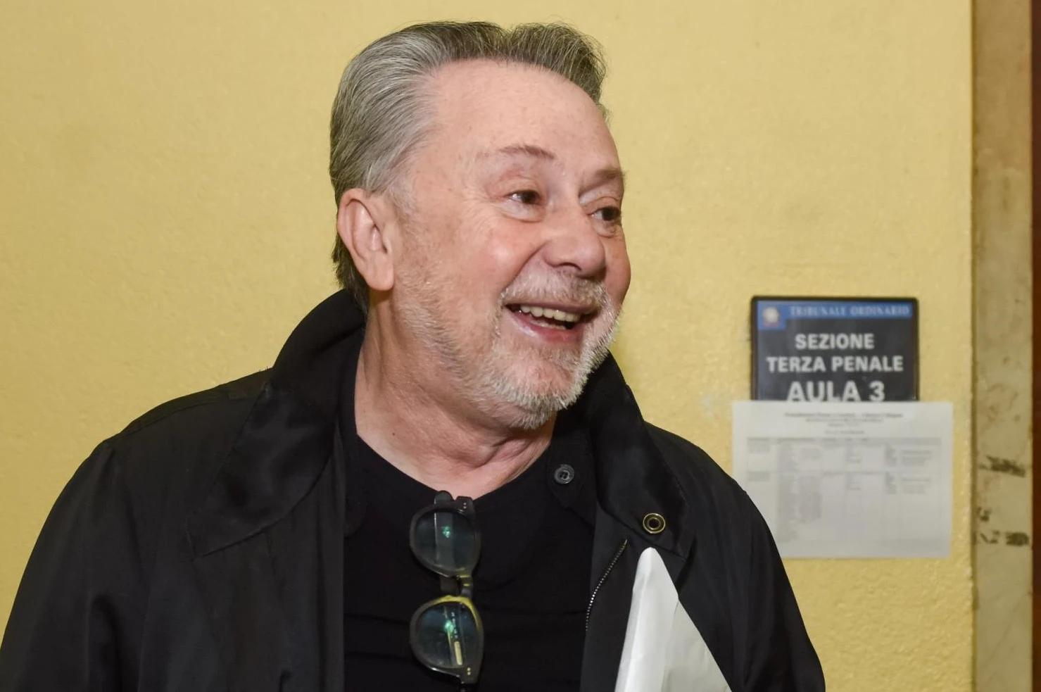 Lele Mora, Forza Italia lo vuole portare al liceo: una lezione per raccontare i suoi errori