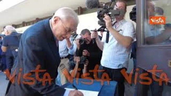https://media.liberoquotidiano.it/mPYSq7poCGYEaEwVFAg2Ag5u-eKLdpxcD0WG-izizDA/width:800/quality:90/aW1hZ2VzLzIwMjUvMDkvMDQvMTcxODEzNDA0LWQyYjhjNzg3LWNmZGYtNGEzZC05NDMyLTliYmMyMzI0YjcwYi5qcGc.webp