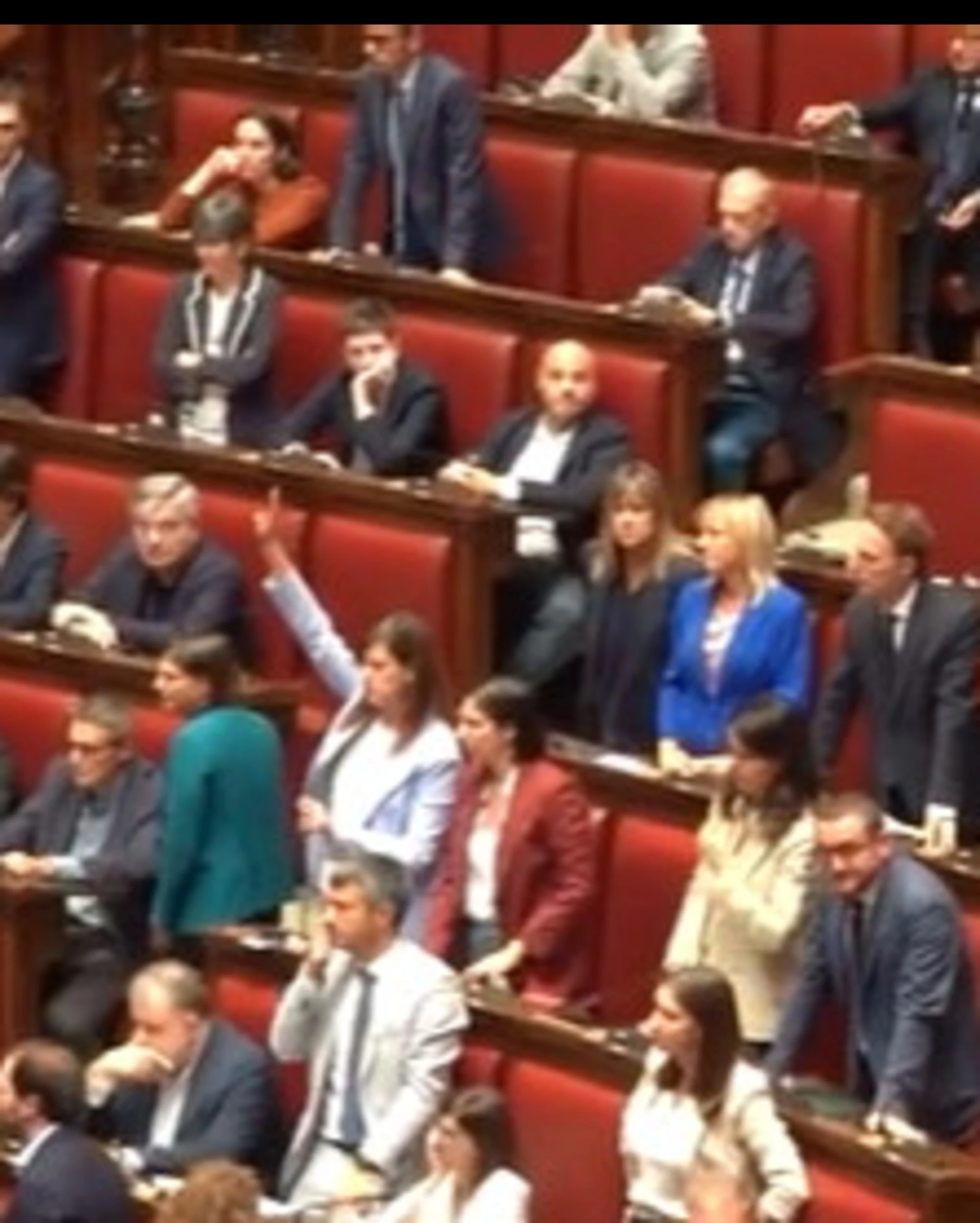 Chiara Braga, il raptus della piddina in aula: come ha scatenato il caos