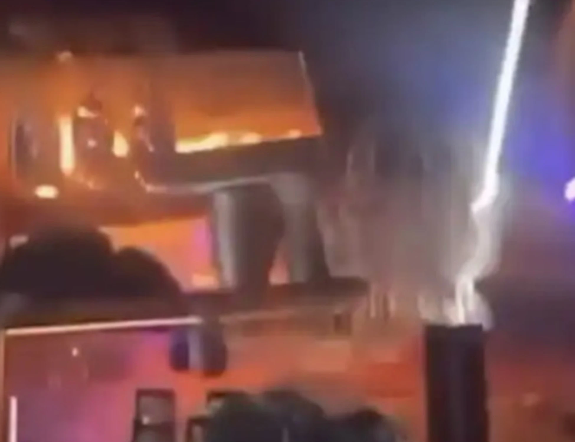 Crans-Montana, all'interno del locale trovati 6 "Thunder King": cosa sono 