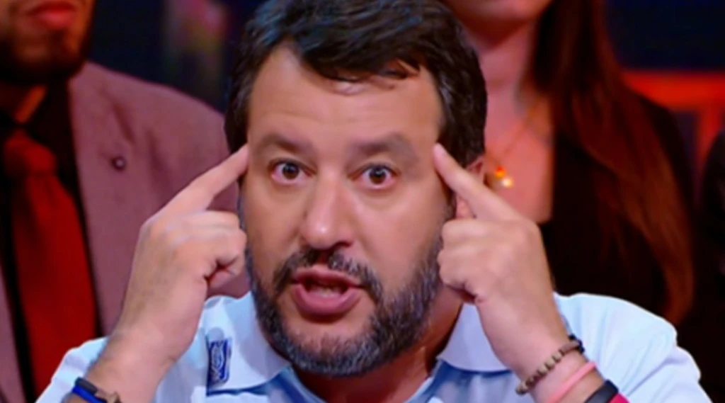 Matteo Salvini e l'ultima "follia" del governo di Giuseppe Conte: "Teatri chiusi, ma galere aperte"