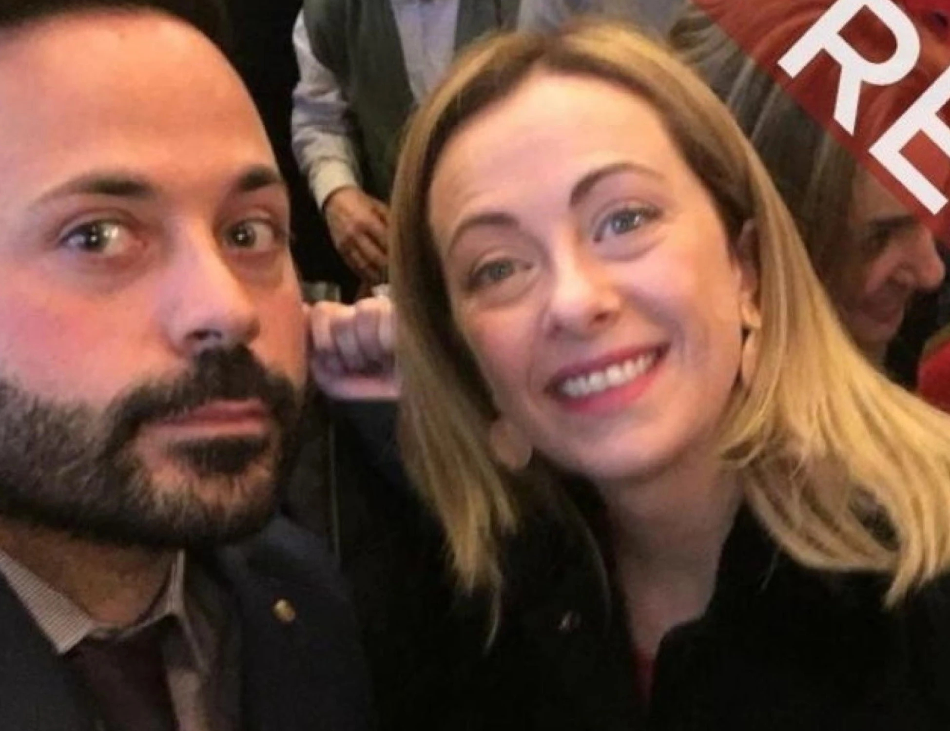 Giorgia Meloni, il selfie col pentito di mafia? I pm: ipotesi fotomontaggio