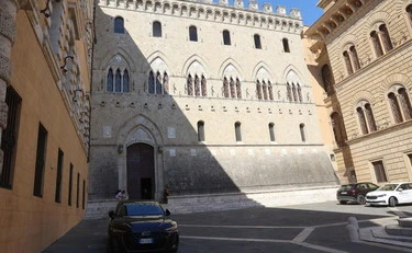https://media.liberoquotidiano.it/mYs8RWYXu8A0pVLKvozkYtfx6J-tMafScvXn4ONNPHY/width:800/quality:90/aW1hZ2VzLzIwMjYvMDgvMDMvMDY1NTE0NDQ0LWQzYjExNWE1LWMyYWQtNGI1MC1iNGY4LTdiOTU4Zjk5ZWNhNS5qcGc.webp