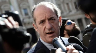 Luca Zaia dopo il dietrofront di Conte sulle zone rosse nel dl Rilancio: "Mai visto prima nella storia della Repubblica, è davvero imbarazzante"