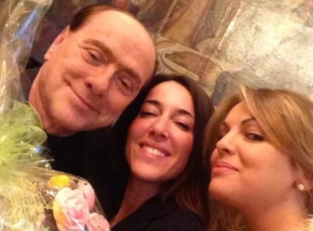 Berlusconi e il selfie di Pasquetta