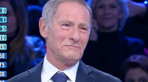 Affari Tuoi, Oscar nel mirino del pubblico: "Nel pacco 2 niente, ma lui..."