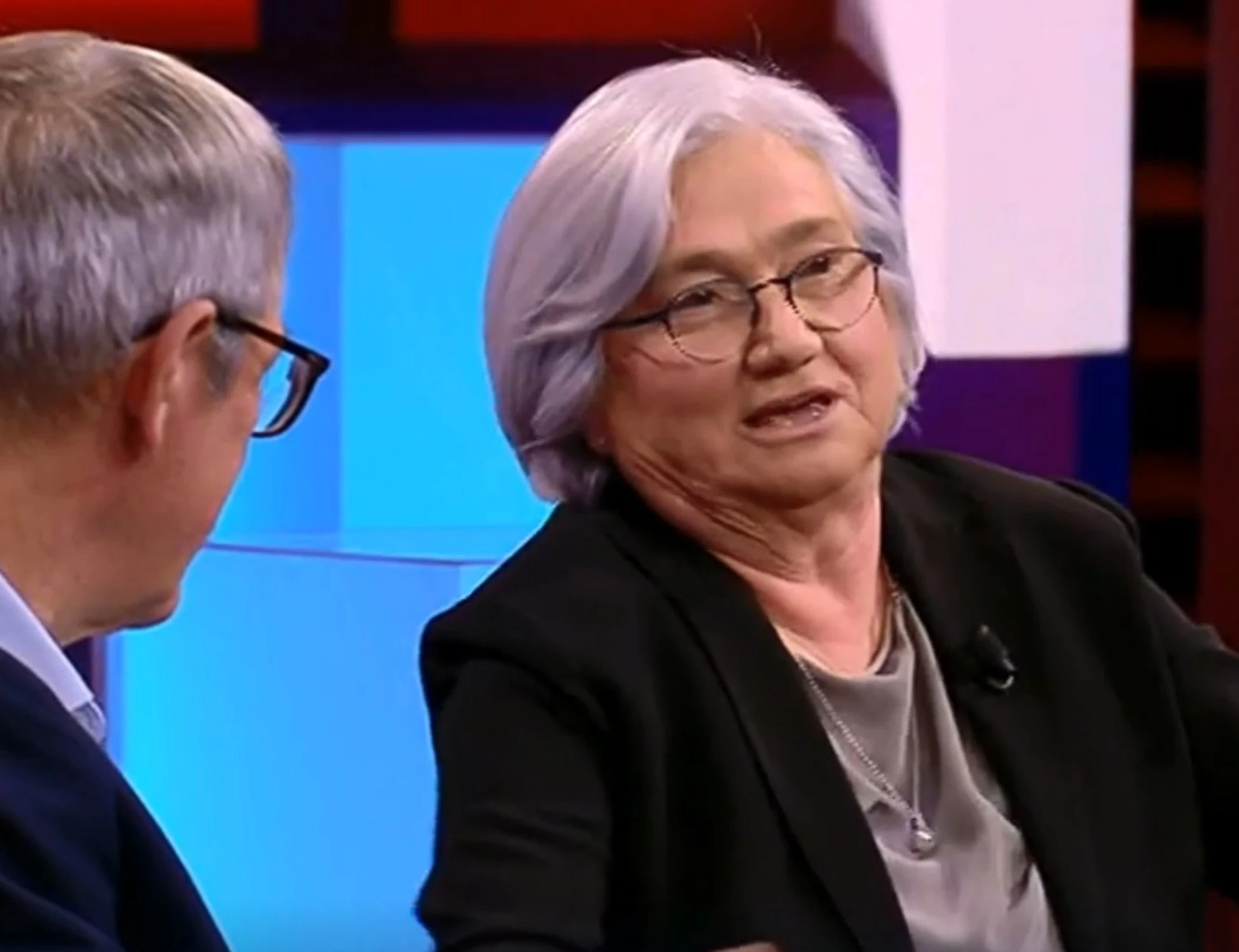 Meloni cortigiana, Landini fuori controllo zittisce Rosy Bindi: "Niente scuse"