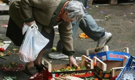 In Italia sempre più poveriE' raddoppiato il numerodi persone che non mangiano