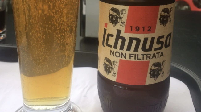 Birra Ichnusa contaminata, "cosa svela il test in laboratorio". La replica del gruppo