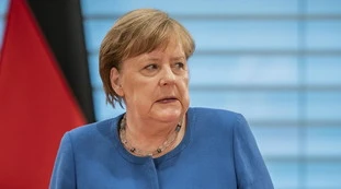 Coronavirus, Italia non aiutata per soldi e invidia: "La Germania ci odia perché siamo più ricchi"