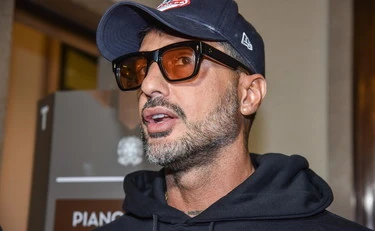 Bomba o izsiljevanju Raoula Bove: Razkrita vpletenost Fabrizia Corone in Federica Monzina