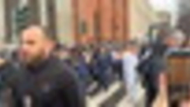 Olimpiadi, la torcia olimpica riparte per l'ultima tappa