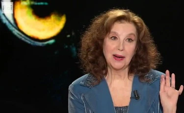 Belve, Stefania Sandrelli proibita: "Dove ho fatto sesso con Gino Paoli"