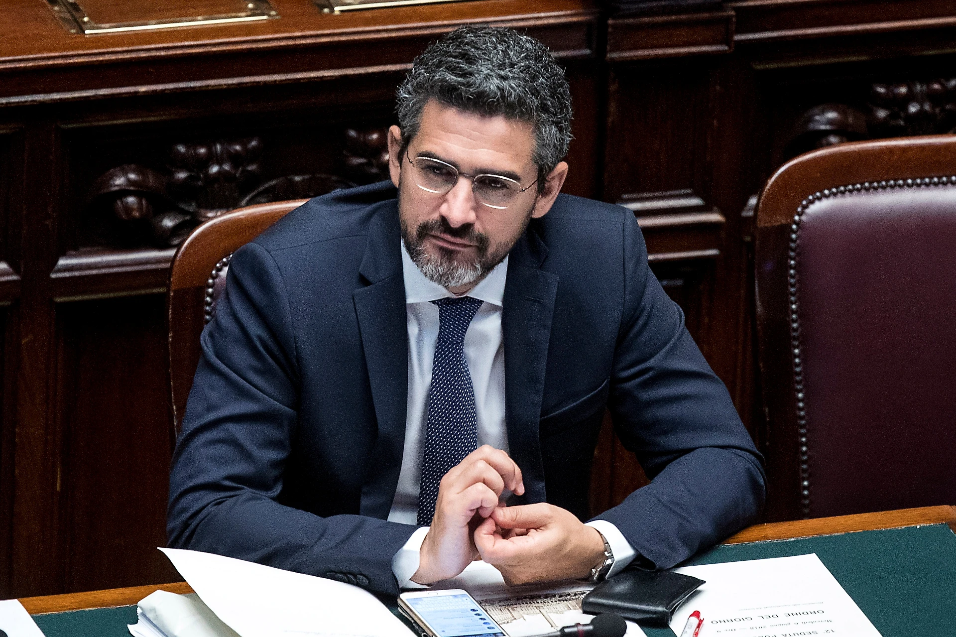 Riccardo Fraccaro, la confessione del ministro grillino: "Ho votato Silvio Berlusconi"