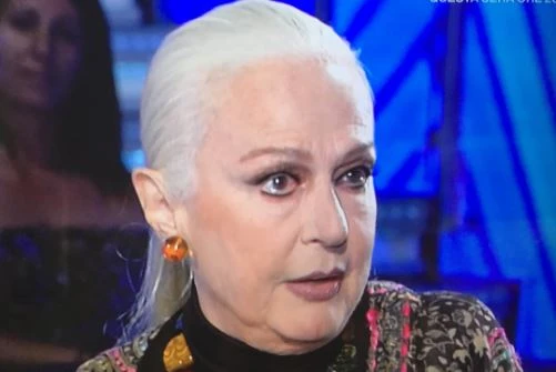 Domenica In, Mara Venier intervista Loretta Goggi: finisce in disgrazia, lacrime senza fine