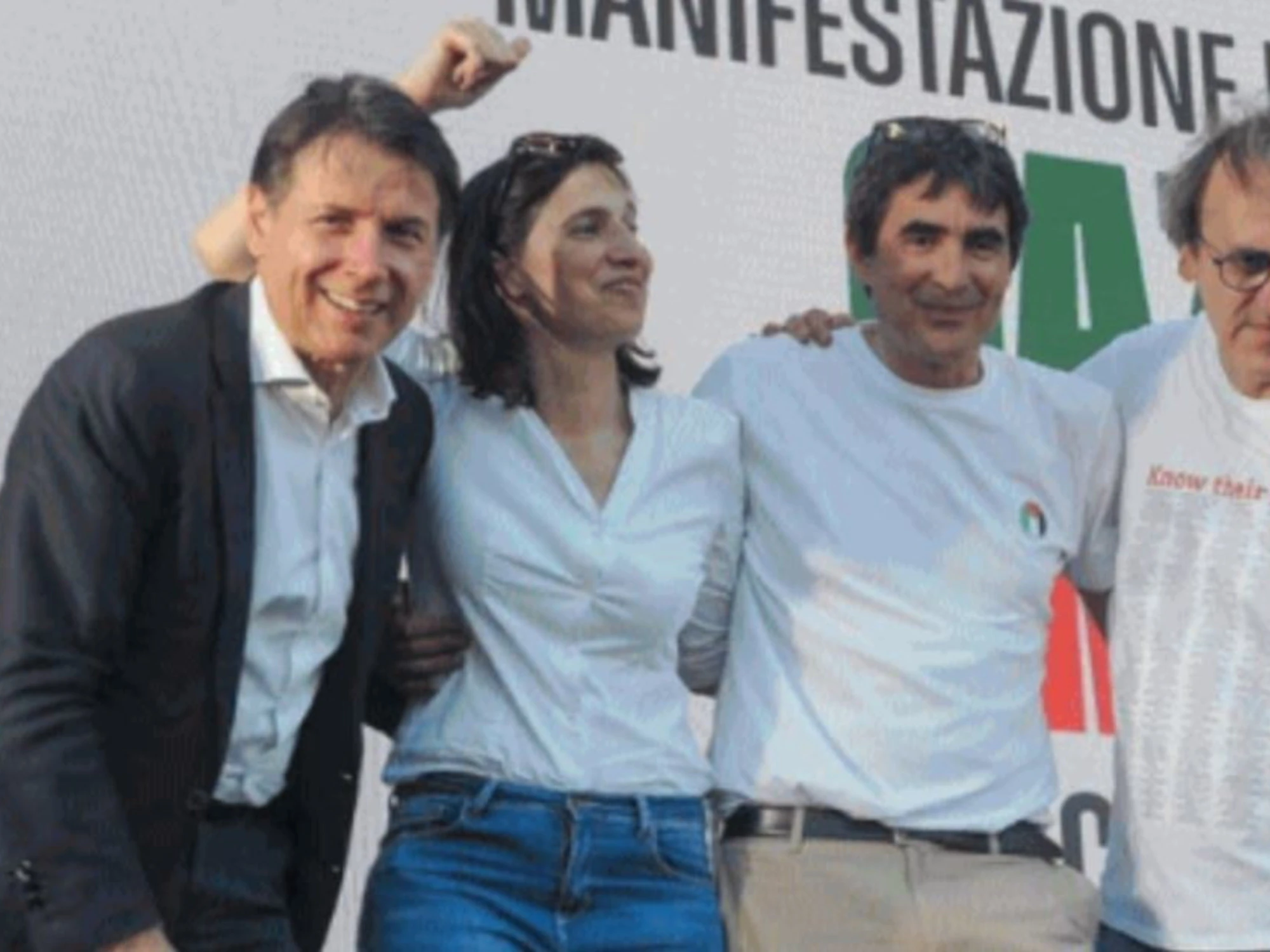 Allarme “spiagge vuote”. A sinistra si gode ma è l’ennesimo autogol