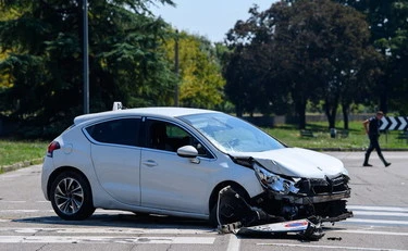 Italija: Kritika 'neolingve' in nesreče v Rimu, Švica: Nostalgija in plesna anarhija