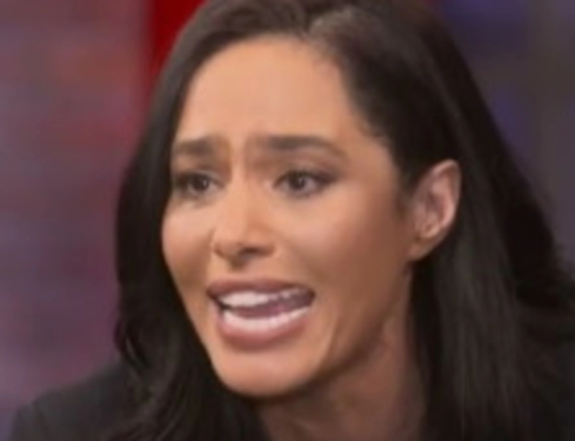 Rula Jebreal sul palco pro Gaza del Pd