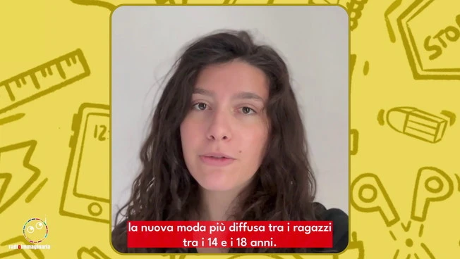 Gli adolescenti si vestono di nero