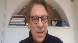 Nicola Porro, il video dalla quarantena: molta tosse e febbre alta, battaglia contro il coronavirus