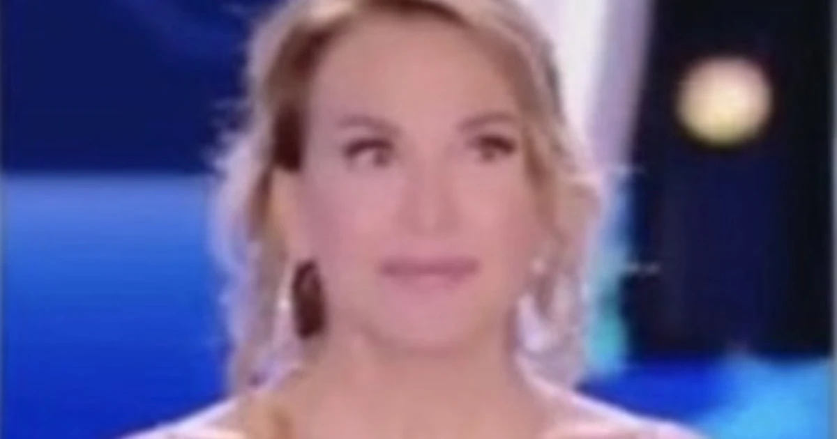 Barbara D'Urso, incidente domestico e sfottò: "Come per i bambini..."