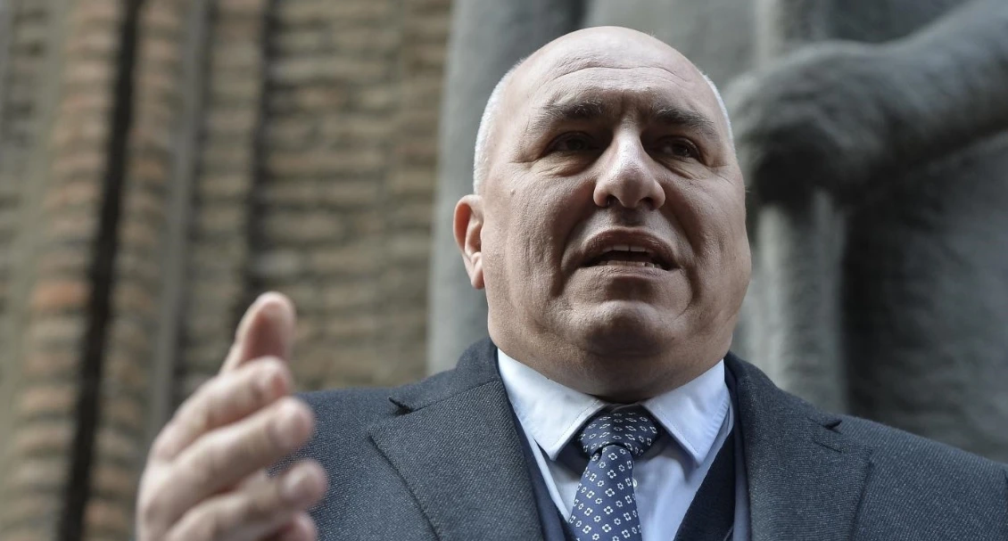 Guido Crosetto, il mistero dell'emiro arabo per due giorni ospite a casa sua