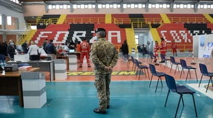 Covid, mistero-Calabria: zona bianca nonostante questi dati. Paga dazio solo una regione: dove si chiude