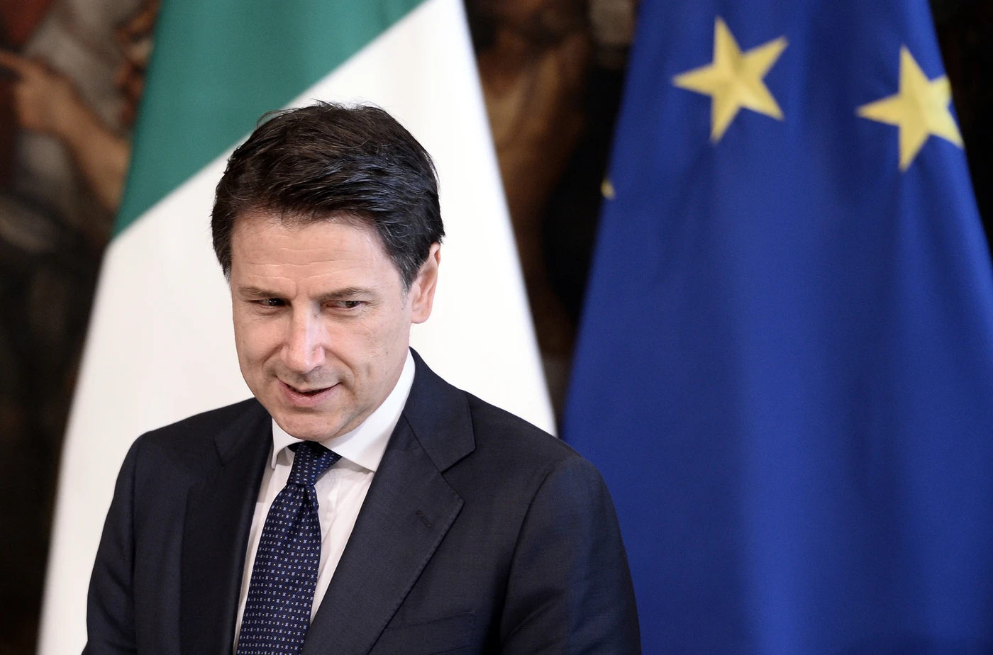 Giuseppe Conte sfida Matteo Salvini: "Mi dovrai guardare in faccia quando chiederai la sfiducia"
