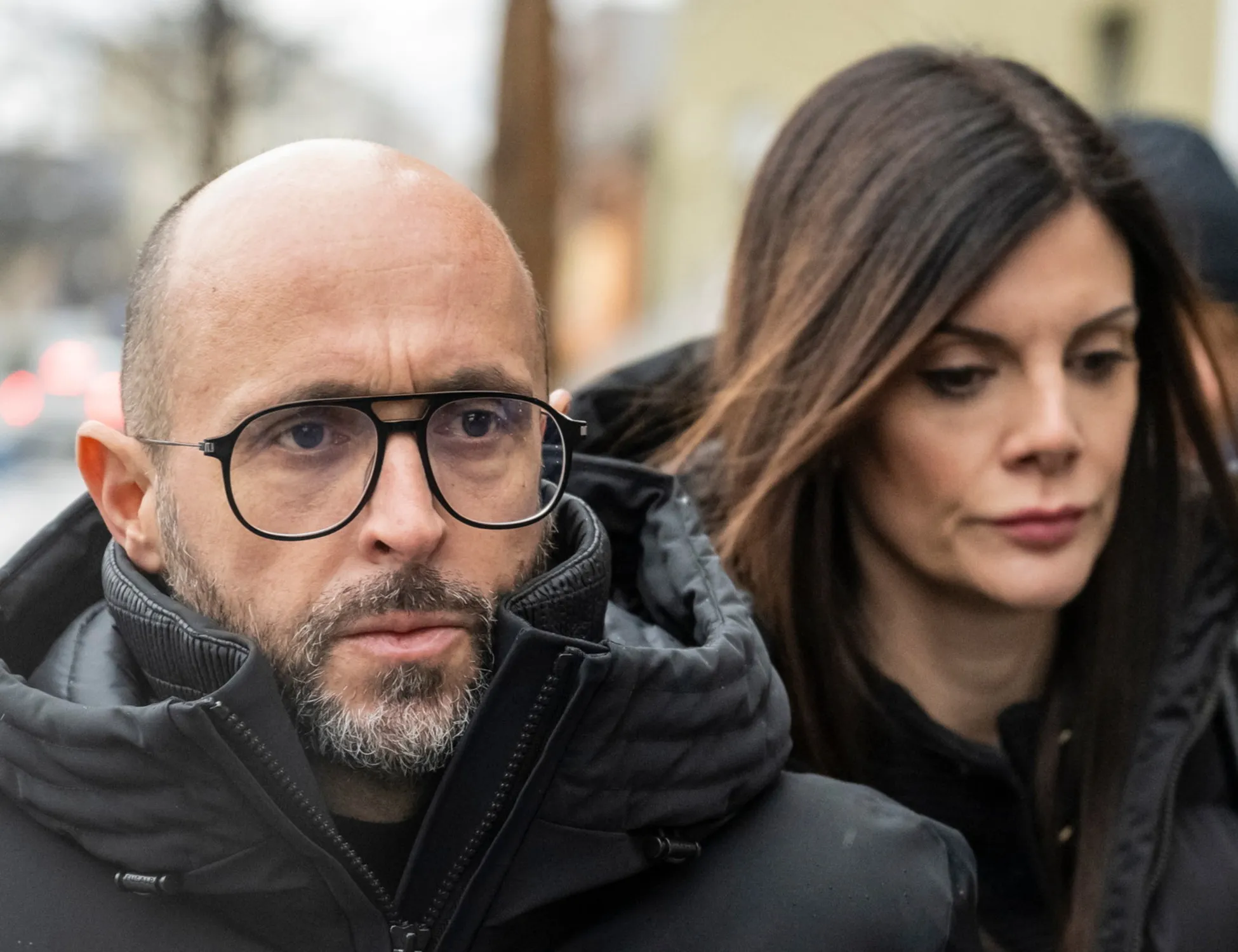 Leggi l'articolo: Crans-Montana, Jacques Moretti arrestato per violenze sulla moglie Jessica