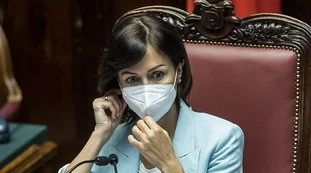 Mara Carfagna, la scissione nel nome di Mario Draghi? Terremoto Forza Italia, l'indiscrezione: slavina in Parlamento