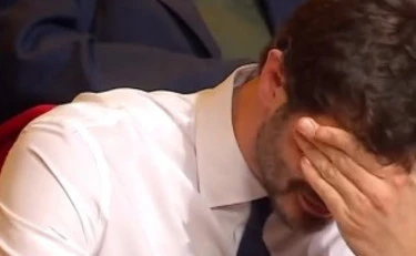 Affari Tuoi, battutaccia sulla Miliddi? Stefano De Martino costretto a scusarsi