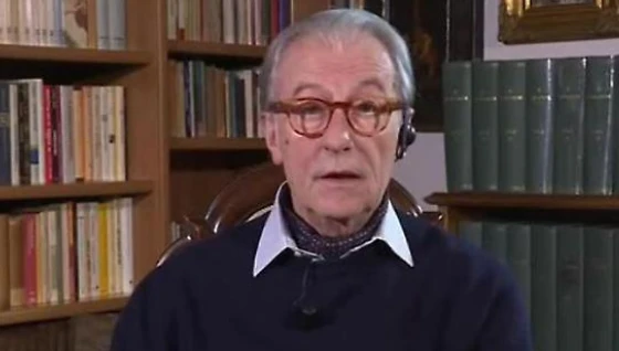 Vittorio Feltri: "Un bambino con famiglia vegana ha rischiato di morire? Più scemi neppure i marziani"