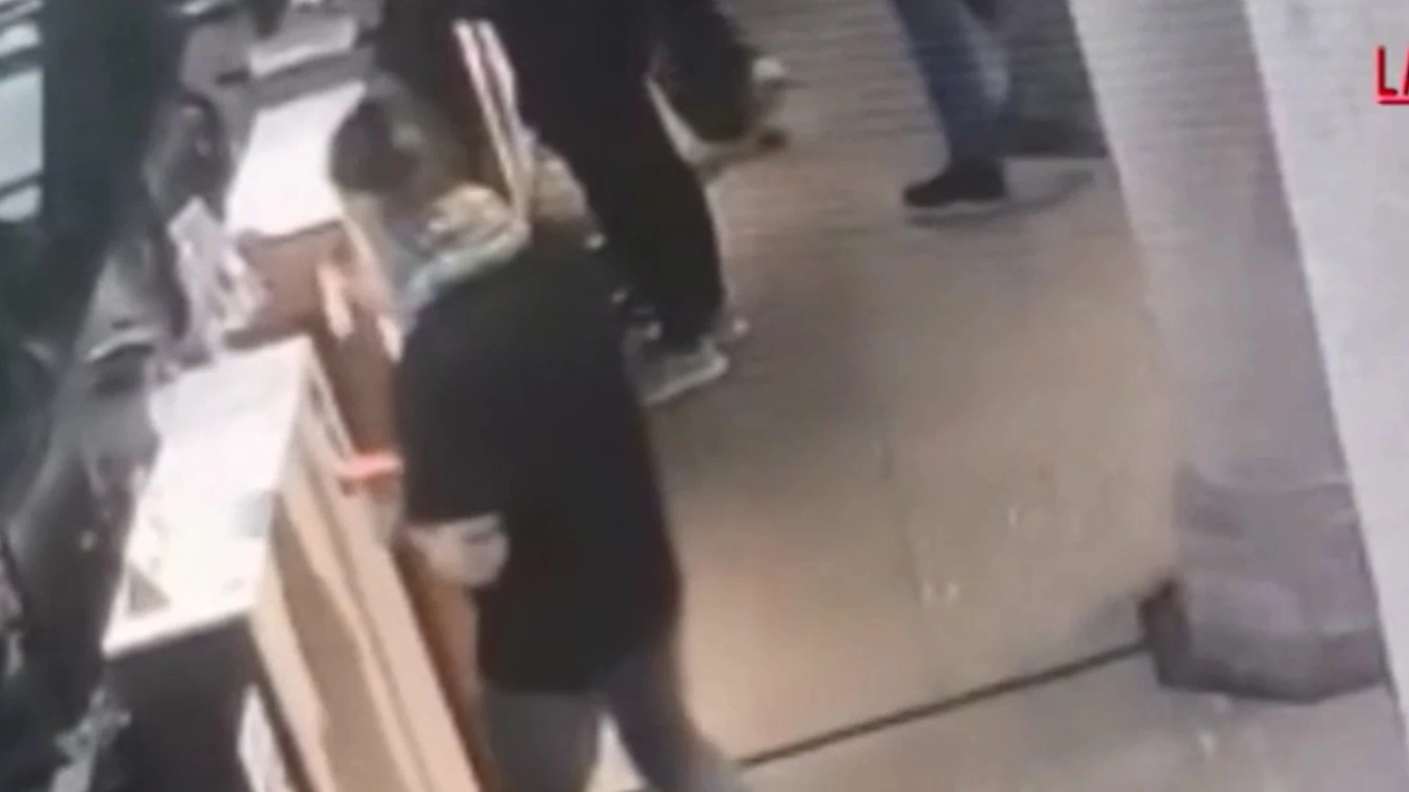 De Maria, prima di lanciarsi dal Duomo: cosa svela il video