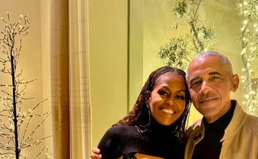 Michelle Obama irriconoscibile: l'ultima foto di Natale