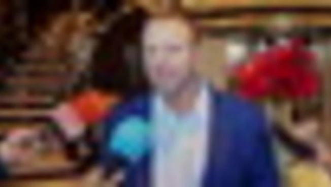 https://media.liberoquotidiano.it/mw19b4D4aISl6itSby3V6uNN8ncGSD93H4sdgpTjSe8/width:800/quality:90/aW1hZ2VzLzIwMjYvMDYvMjUvMTEwMDA4Mjg5LWE5MDNkNTYwLTViMWMtNGQxNy1iYjYyLTA4ZjEzMjU5NmJiZi5qcGc.webp