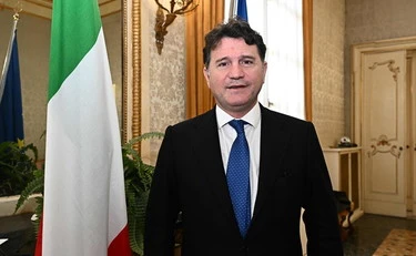 https://media.liberoquotidiano.it/mxtkNqOAjZk9PQP2dXrWkHCkvYcizB1LogGPIGrr1Qo/width:800/quality:90/aW1hZ2VzLzIwMjYvMDYvMDgvMTMwODU3OTI4LWU2YmQwNGE0LTAyNTgtNGE3MC1hM2FlLTc0YzMzOGQ4MDQ5My5qcGc.webp