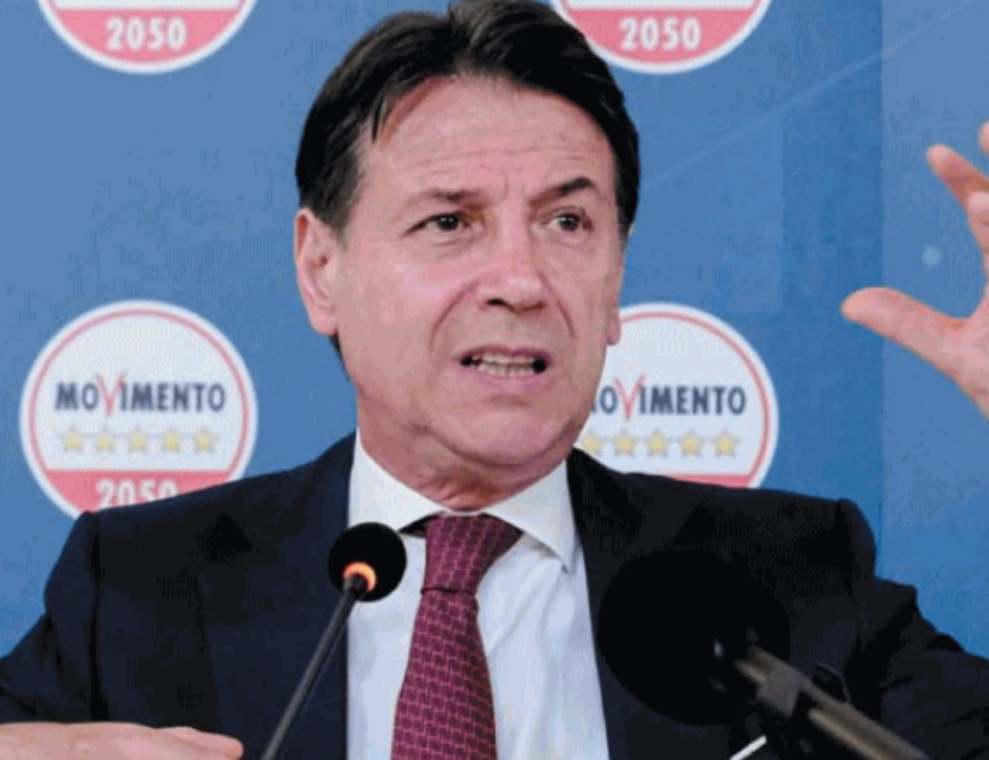 Giuseppe Conte si è fregato da solo: spietato con gli altri, ma coi suoi...