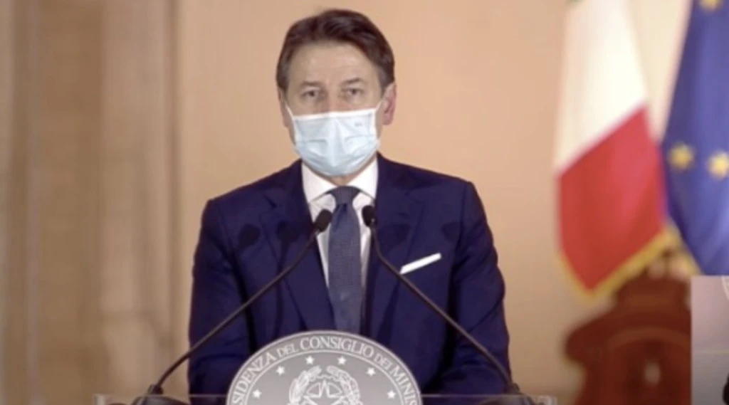 Dpcm, Giuseppe Conte: "Solo così possiamo evitare il lockdown", ecco tutte le nuove misure