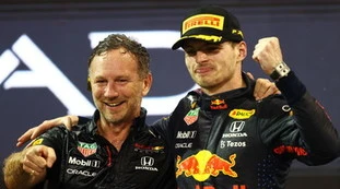 Lewis Hamilton umiliato dalla Red Bull: "Appendi questo al muro", clamoroso sfregio in pubblico 