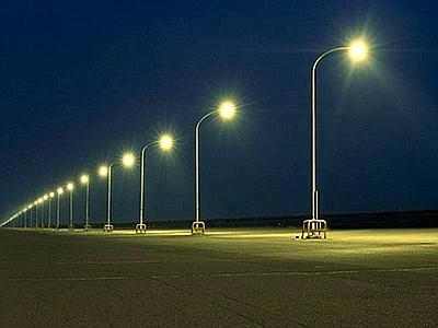 In Italia e' di 105 Kwh consumo pro capite per pubblica illuminazione