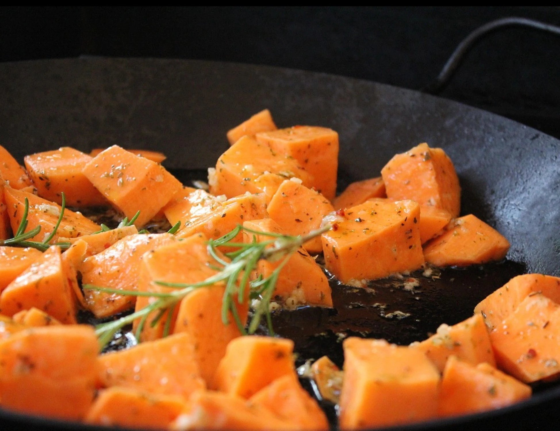 Batata, ecco perché va mangiata sempre: le 3 cose da sapere