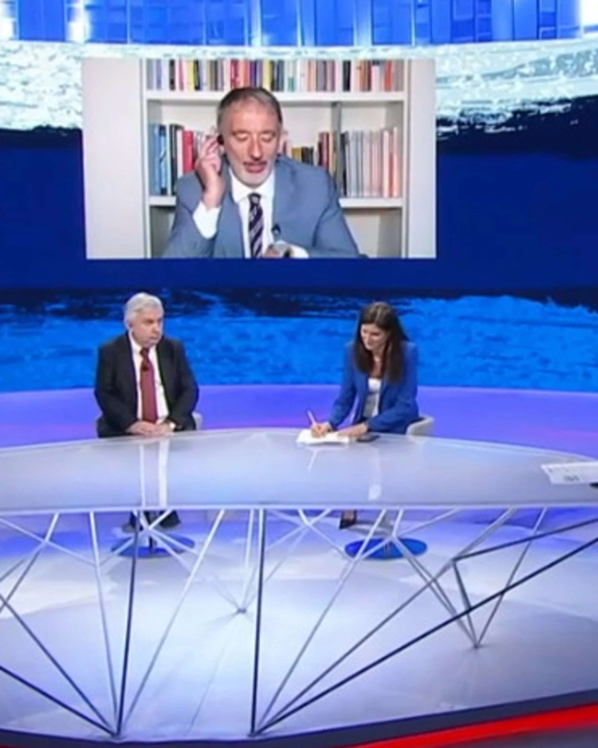 In Onda, Senaldi spiana Appendino: "Meloni sotto ricatto? Sono sciocchezze"