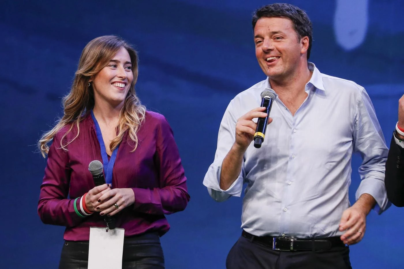 Matteo Renzi suggerisce la vendetta a Maria Elena Boschi: "Banca Etruria? Può ottenere giustizia con le querele"