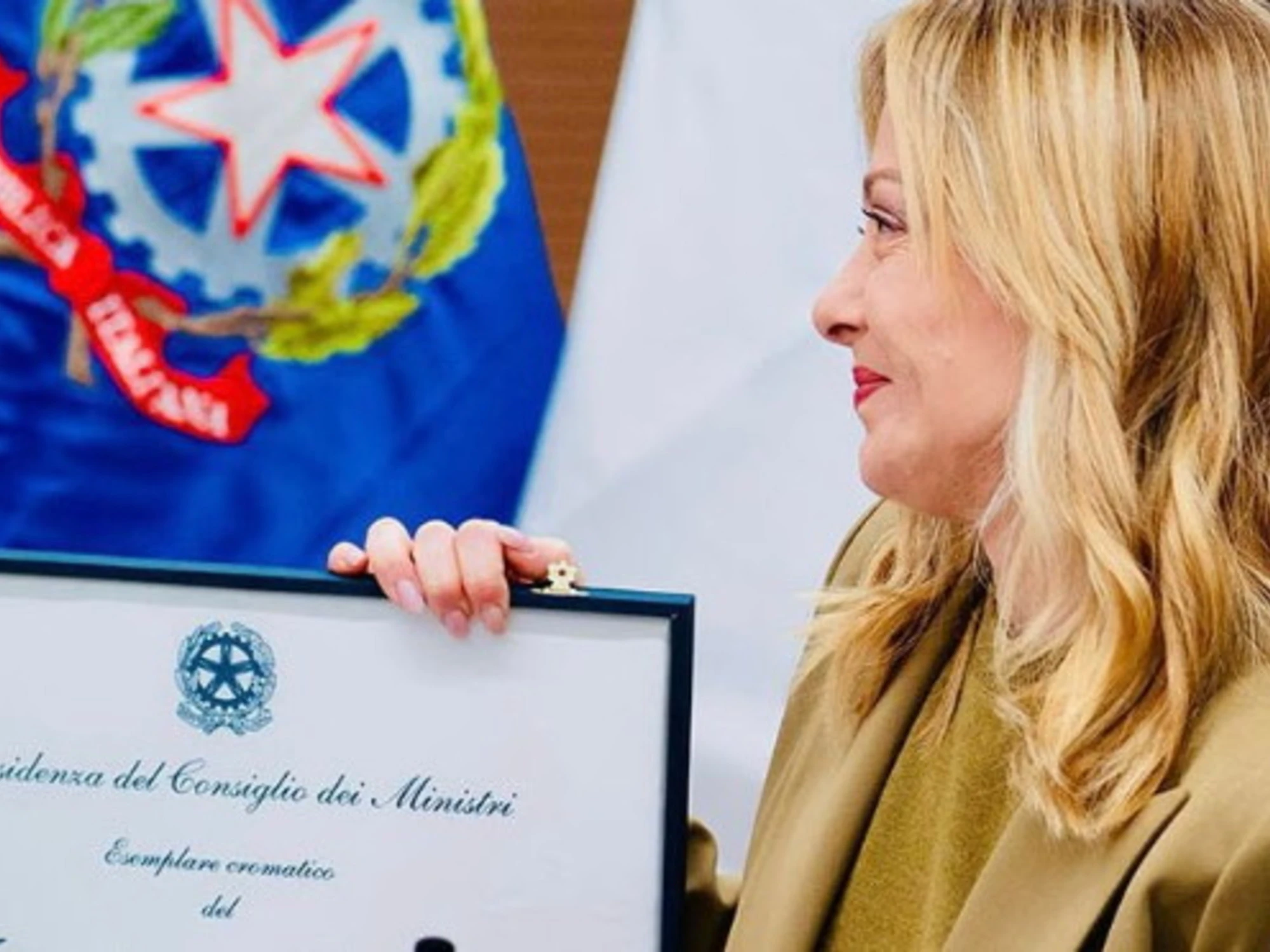 Giornata del Tricolore, Giorgia Meloni: "Rendiamo onore alla Patria e all’unità nazionale costruita attraverso sacrifici e lealtà"