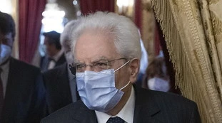 Sergio Mattarella, indiscreto-Quirinale: la stizza per la proroga allo stato d'emergenza voluta da Giuseppe Conte