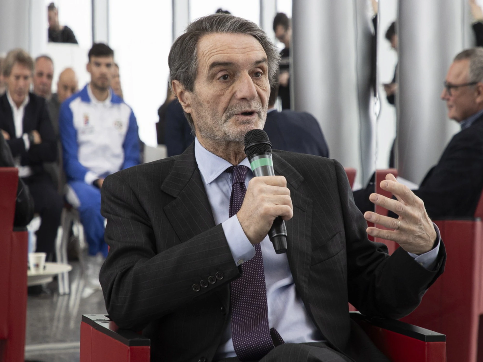 Podcast dedicato ad Areu, il presidente Fontana: "Giusto e importante far conoscere l'eccezionale impegno di operatori e volontari"