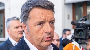 Matteo Renzi contro Di Maio: "Non esiste più, ecco che fine farà tra un mese"