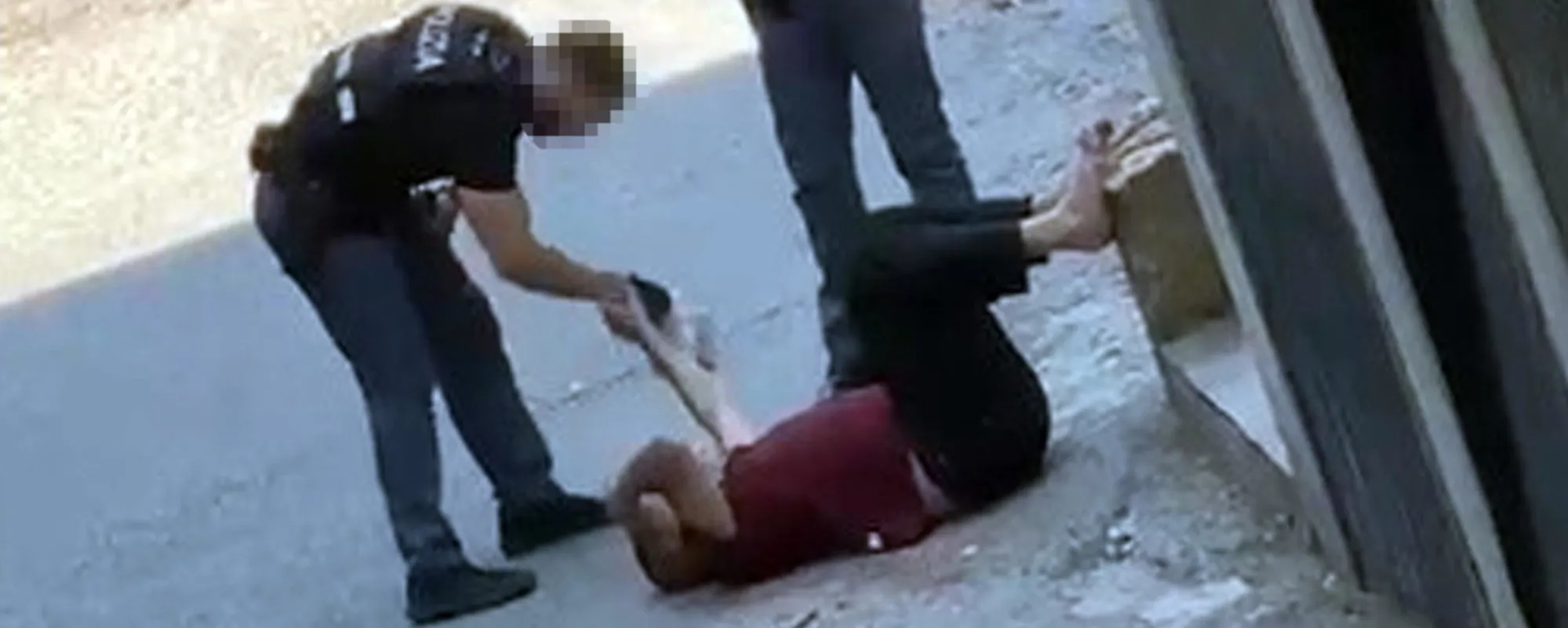 "Fakir come Giuliani": la donna dietro l'orrore anti-polizia, un caso vergognoso a sinistra